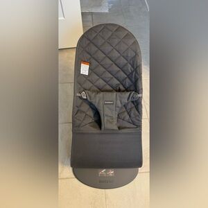 BabyBjörn Quilted Baby Bouncer in Charcoal